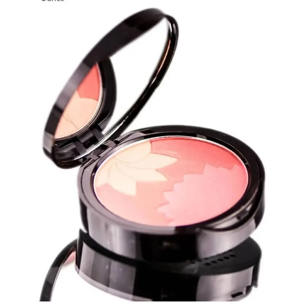 Manna Kadar Blossom Floral Compact, NIB